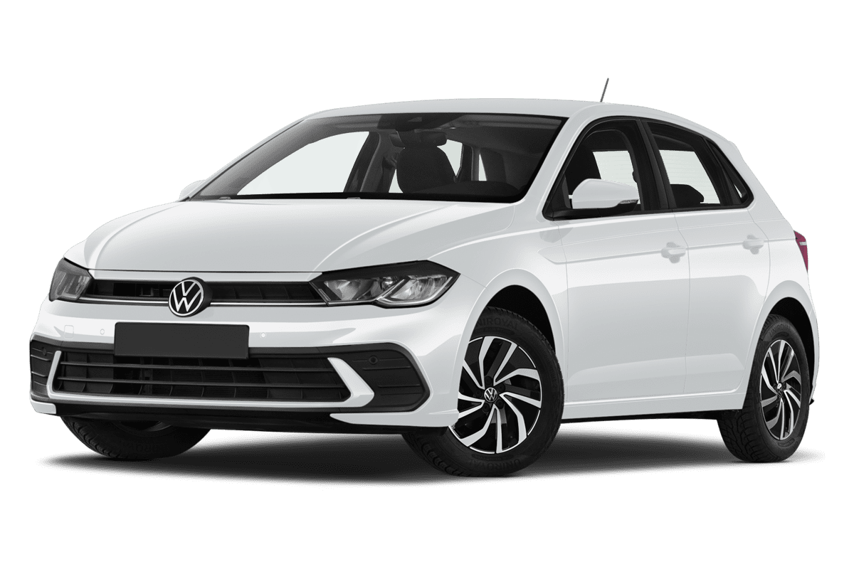 Tiefe, schräge Heckansicht eines VW Polo, freigestellt