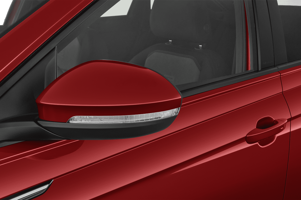 Rückspiegel eines VW Taigo GOAL