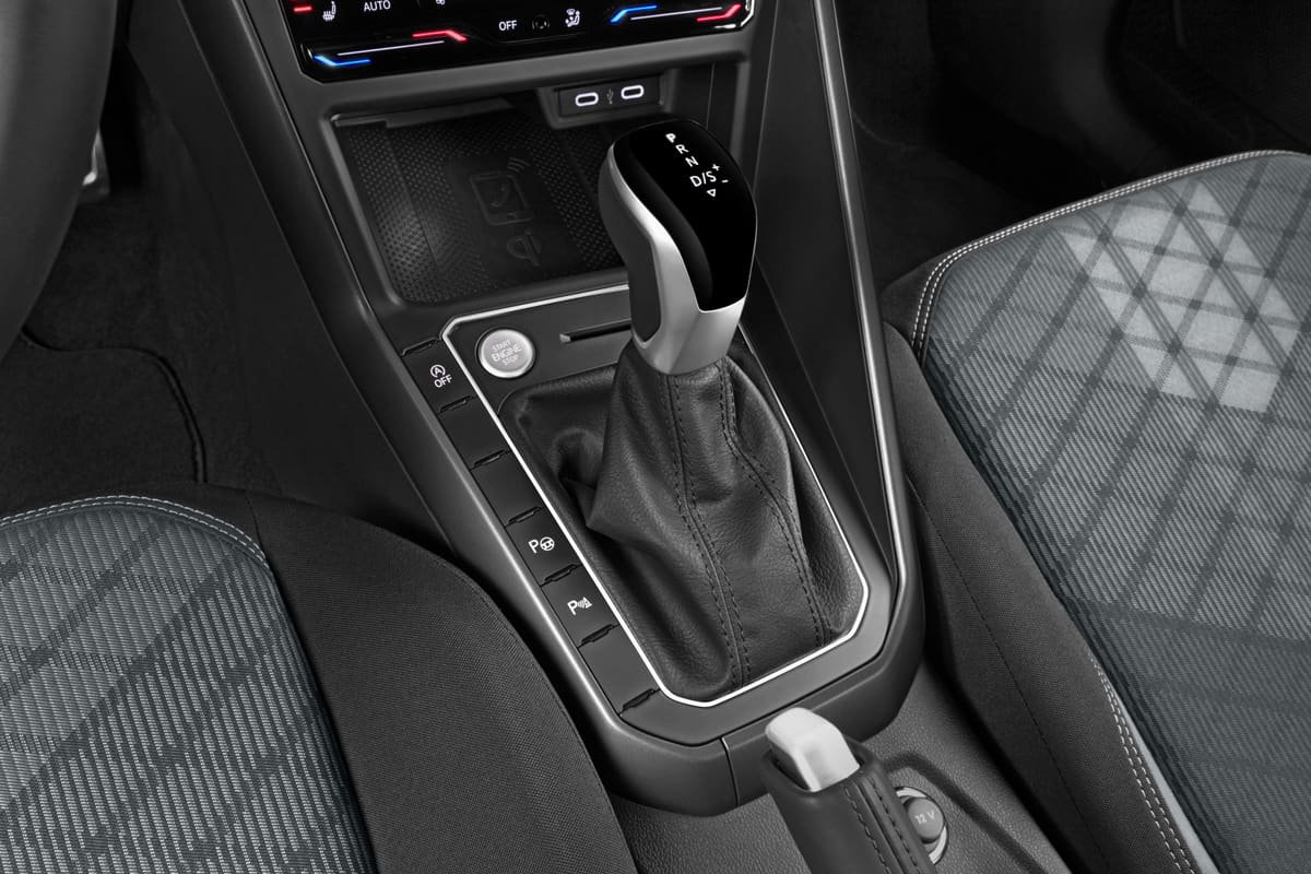 Schaltknüppel eines VW Taigo