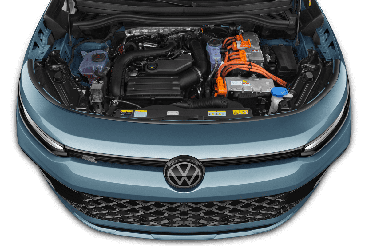 Motorraum eines VW Tayron