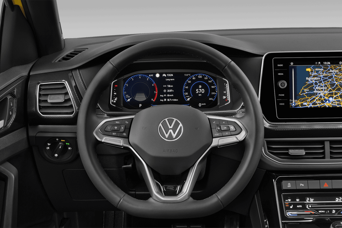 Lenkrad eines VW T-Cross ENERGY