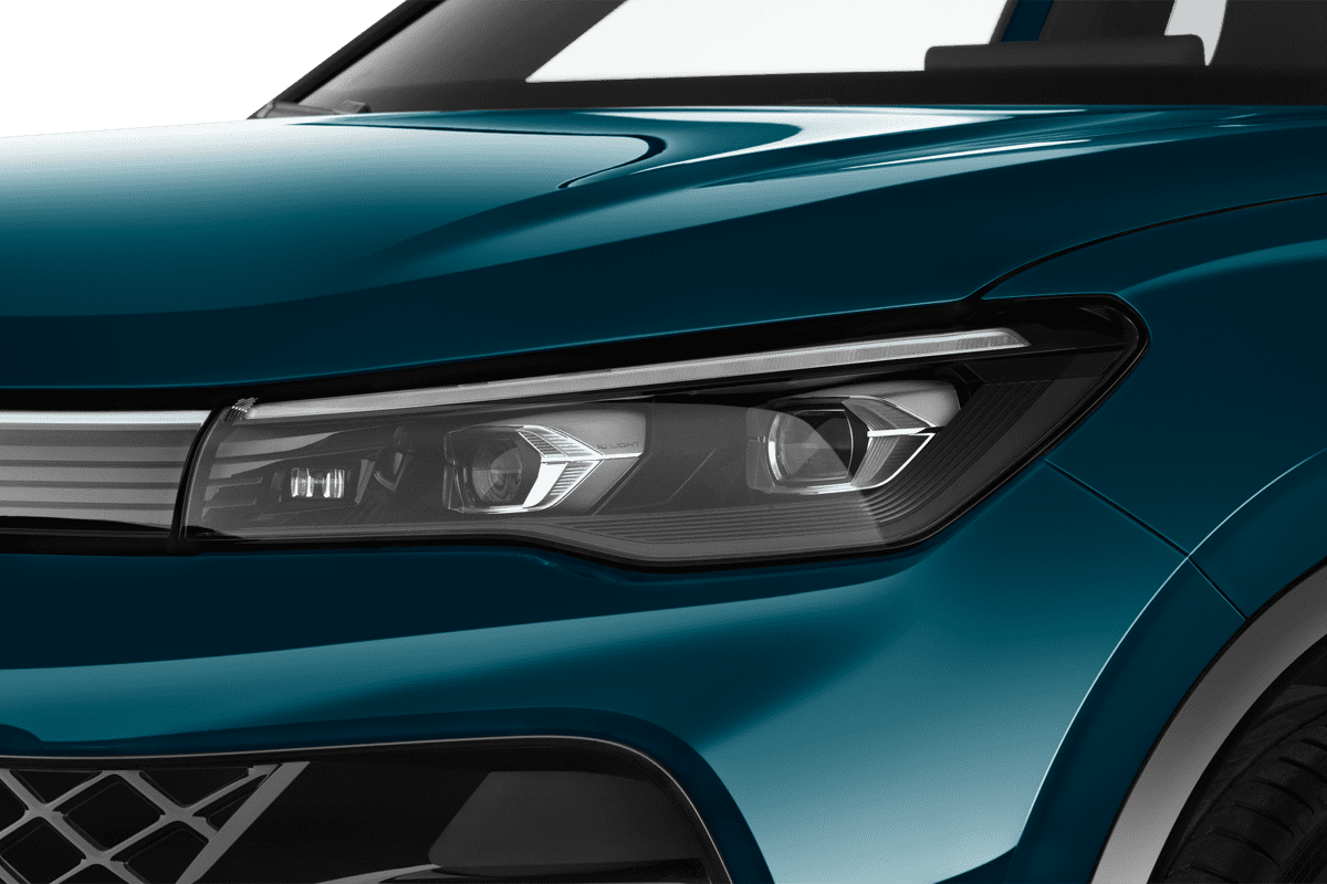 Frontscheinwerfer eines VW Tiguan eHybrid ENERGY