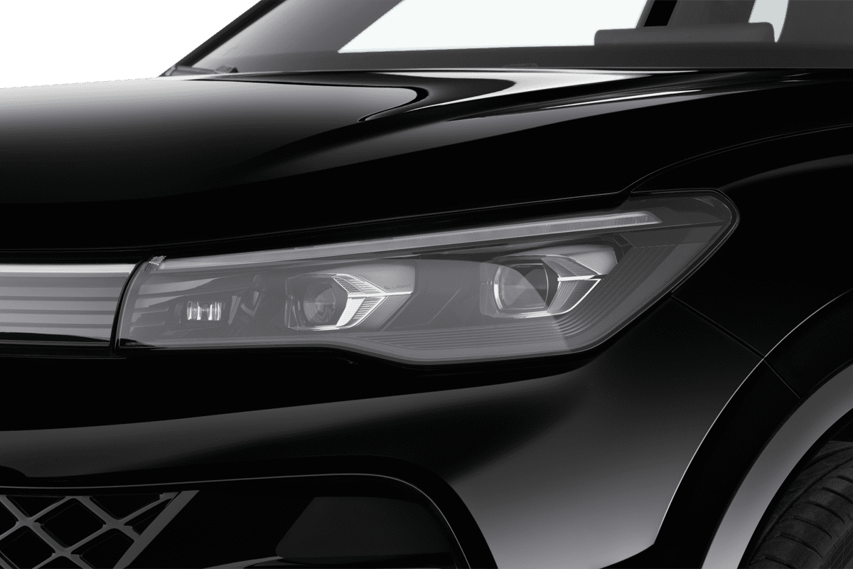 Frontscheinwerfer eines VW Tiguan 