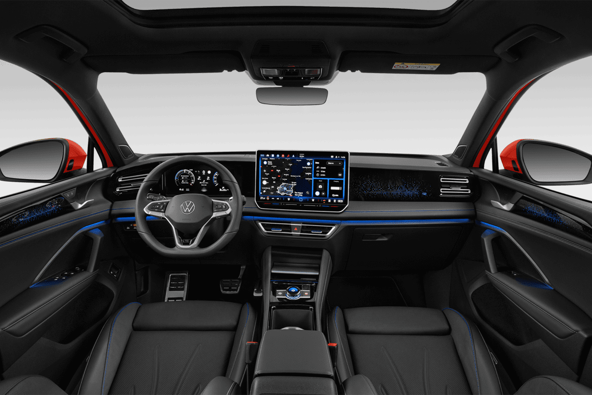 Armaturenbrett eines VW Tiguan eHybrid