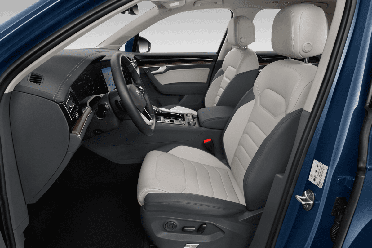 Vordersitze eines VW Touareg
