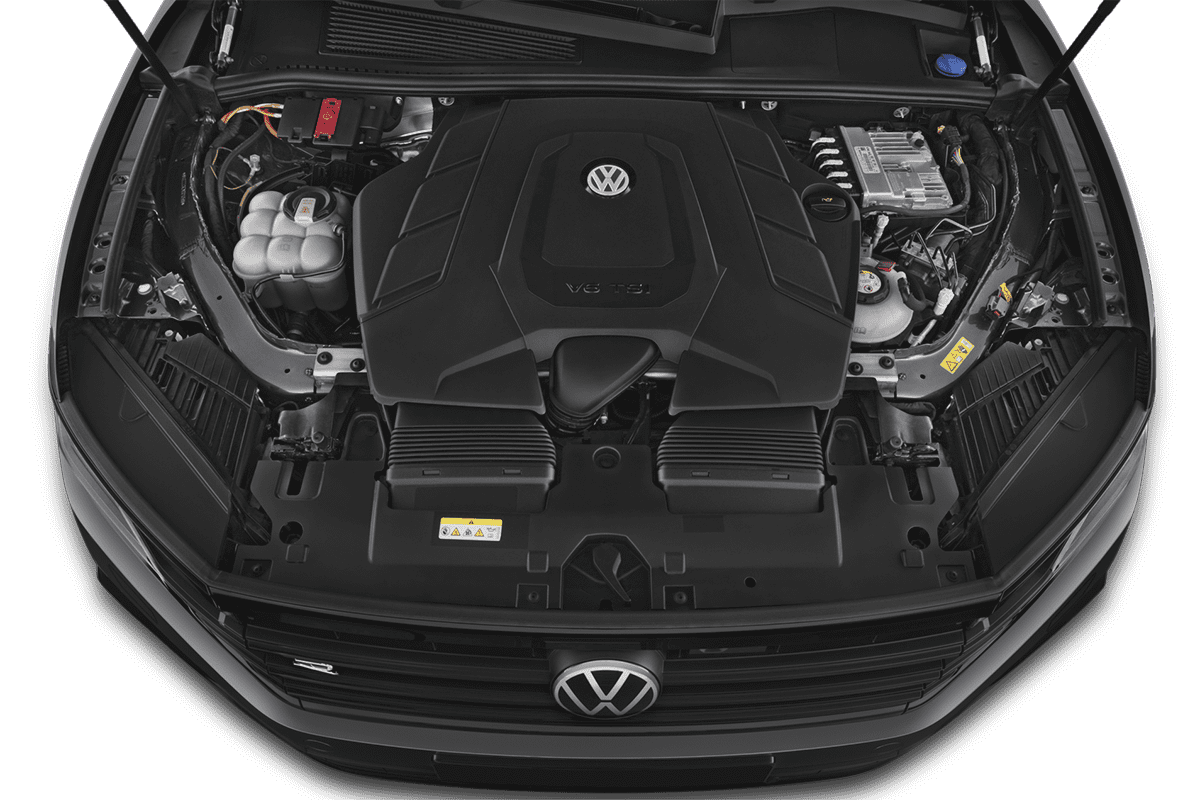 Motorraum eines VW Touareg R