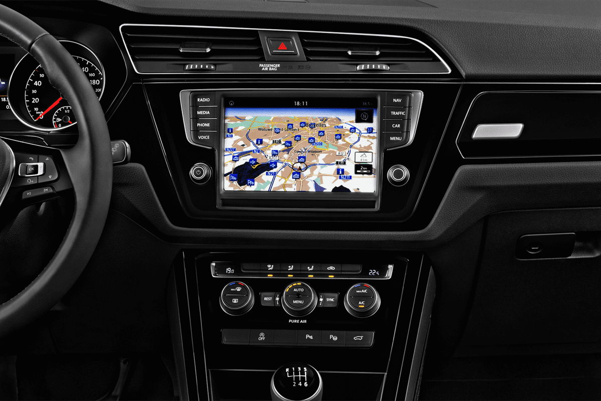 Mittelkonsole eines VW Touran GOAL