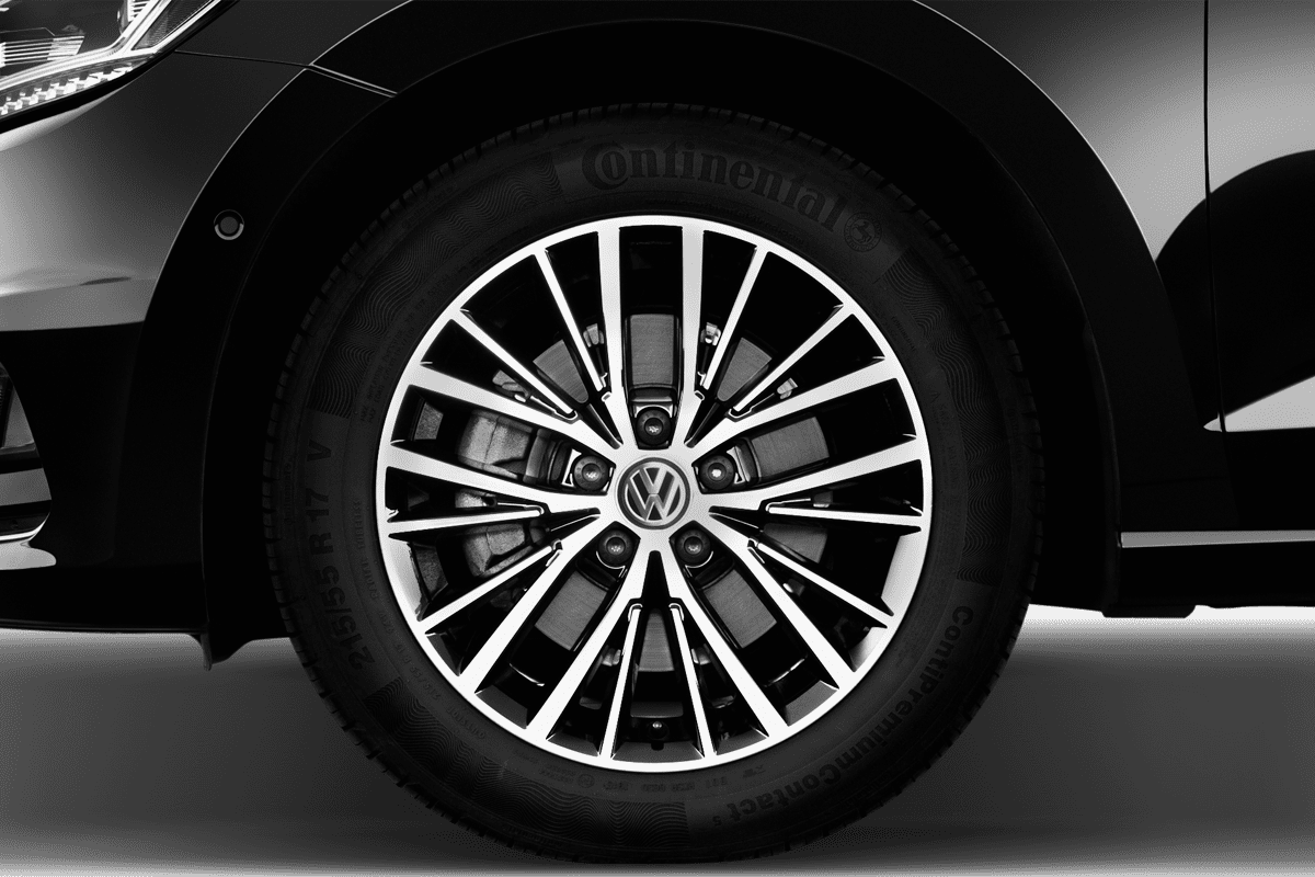 Radkappe oder Felge eines VW Touran GOAL