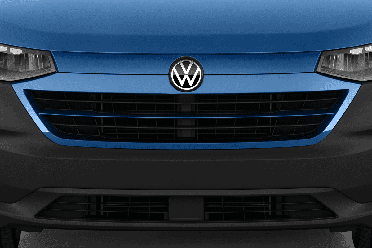 Kühlergrill eines VW Transporter Kastenwagen 