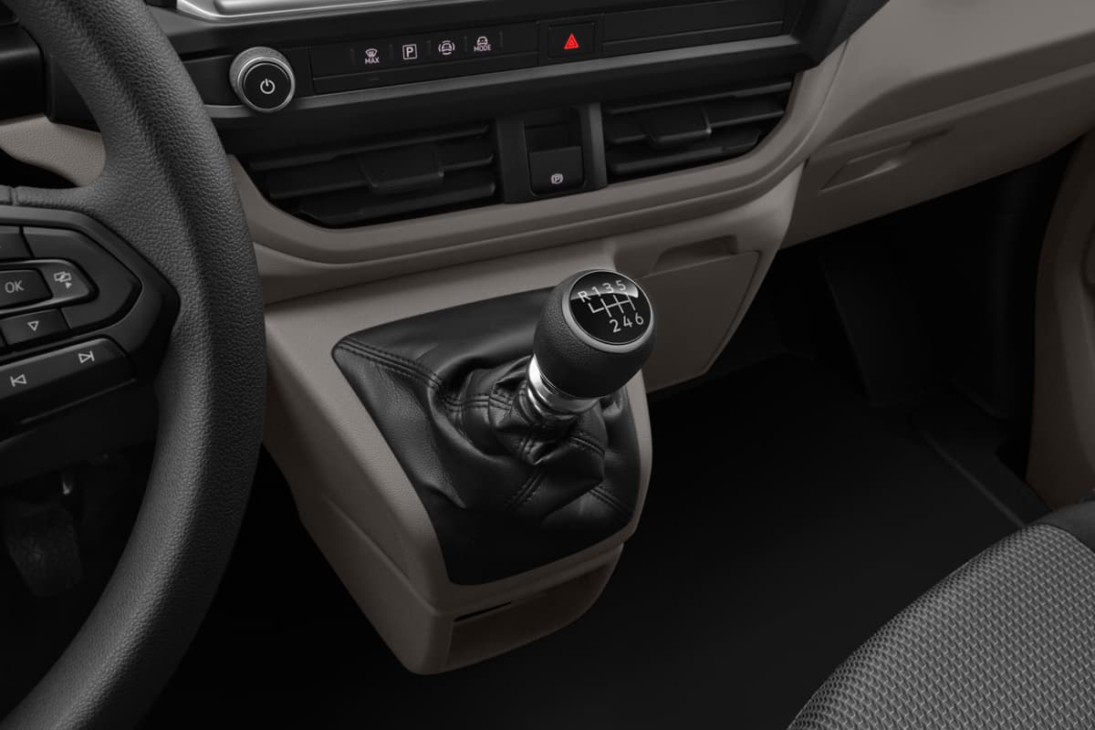 Schaltknüppel eines VW Transporter Kastenwagen 