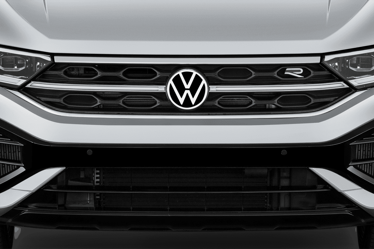 Kühlergrill eines VW T-Roc R