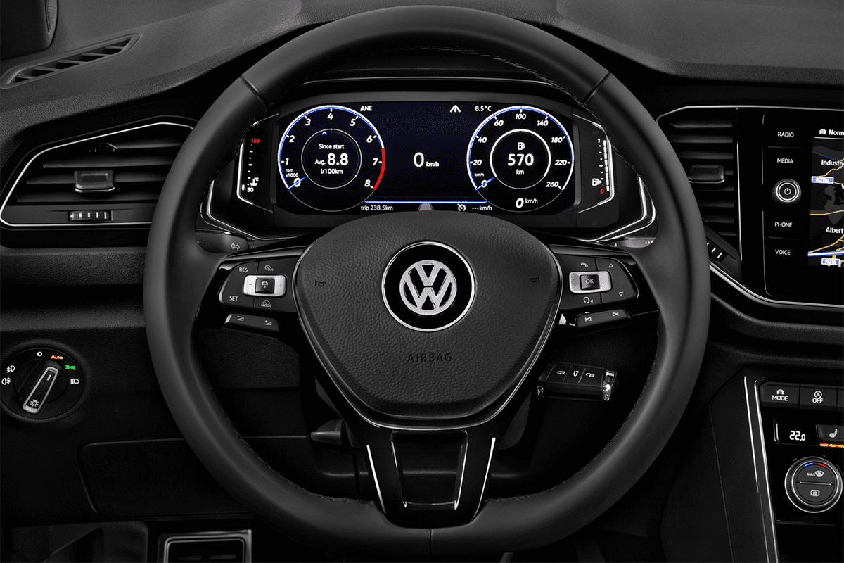 Lenkrad eines VW T-Roc ACTIVE 