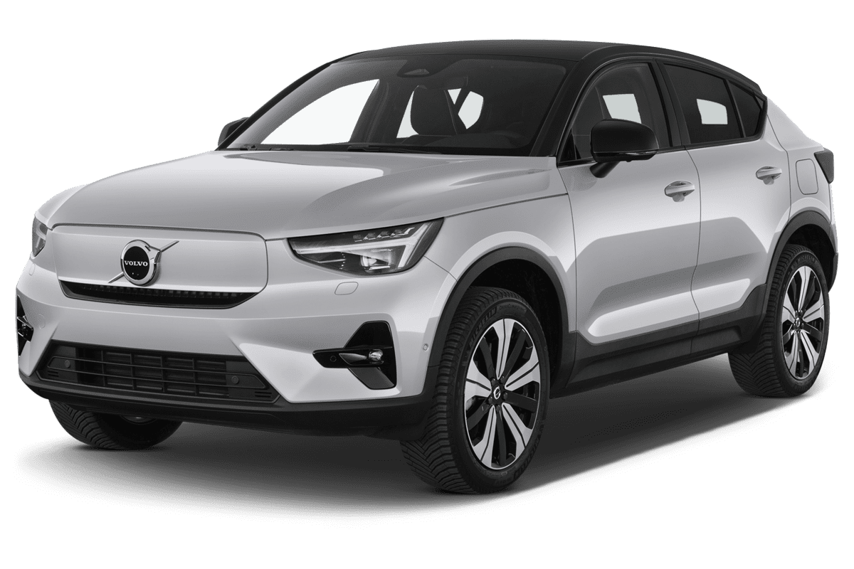 Schräge Frontansicht eines Volvo C40 Recharge, freigestellt