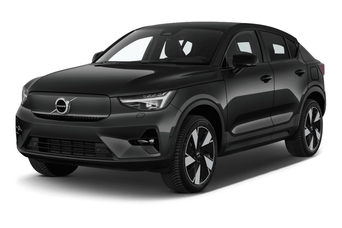 Schräge Frontansicht eines Volvo EC40, freigestellt