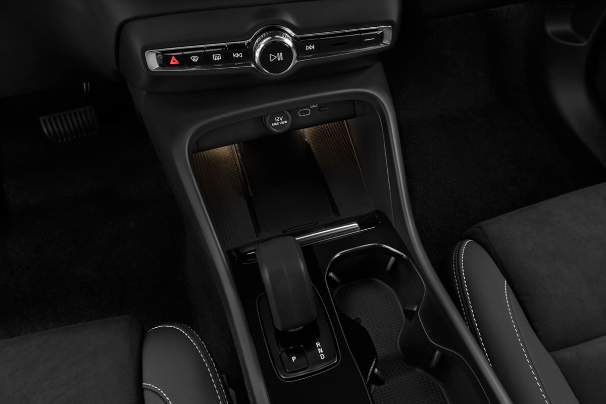 Schaltknüppel eines Volvo EX40