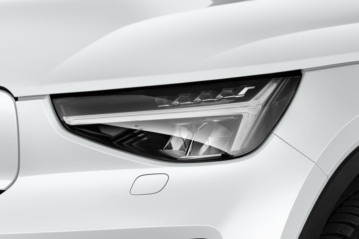 Frontscheinwerfer eines Volvo EX40