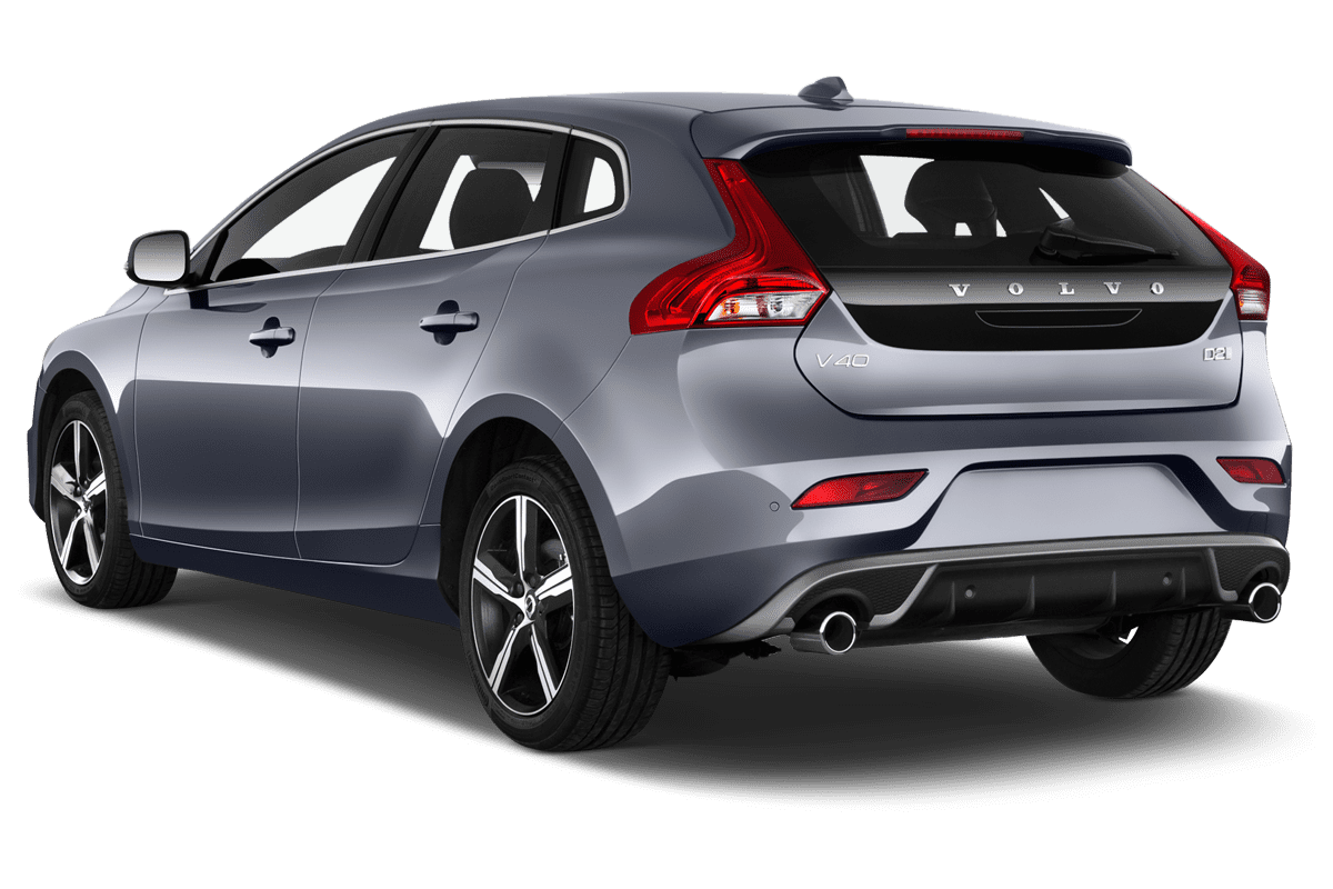 Schräge Heckansicht eines Volvo V40, freigestellt