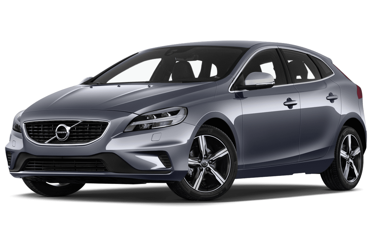 Tiefe, schräge Heckansicht eines Volvo V40, freigestellt