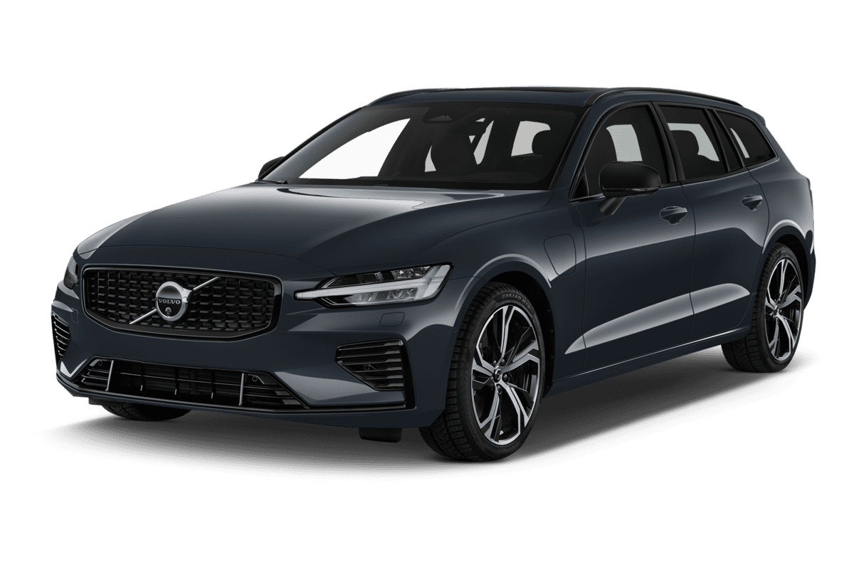 Schräge Frontansicht eines Volvo V60 Plug-in-Hybrid, freigestellt