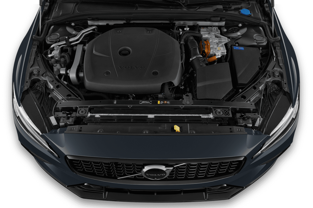 Motorraum eines Volvo V60 Plug-in-Hybrid (KI-generiert)