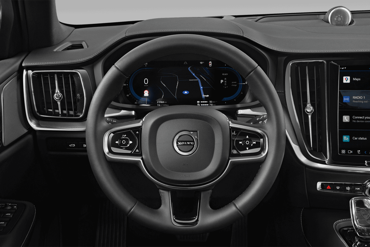 Lenkrad eines Volvo V60 Plug-in-Hybrid Plus Business Edition