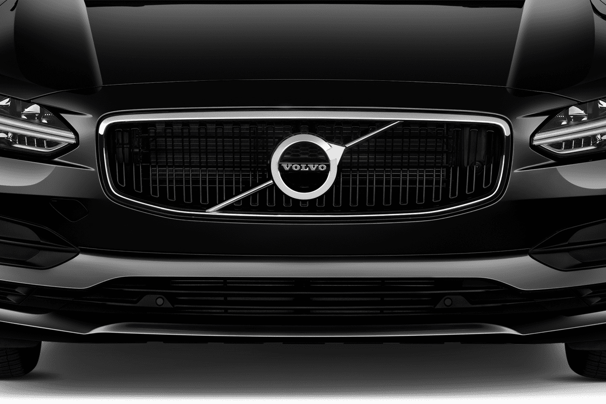 Kühlergrill eines Volvo V90