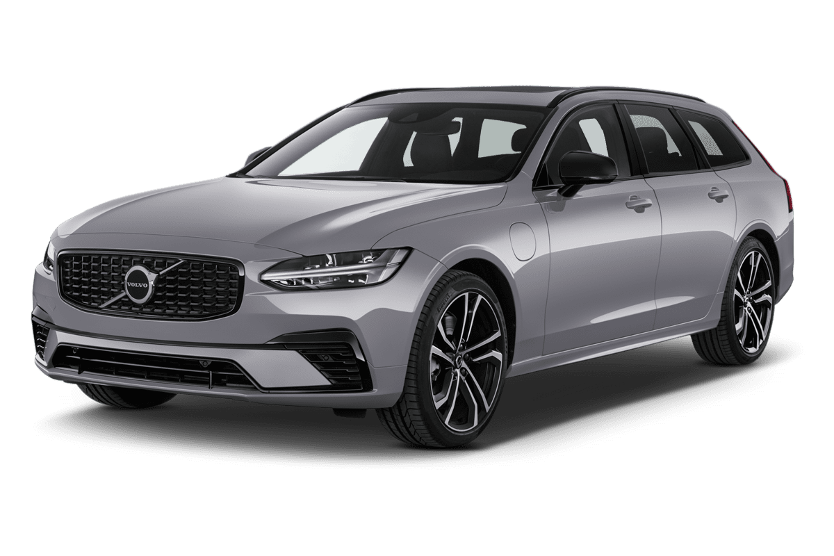 Schräge Frontansicht eines Volvo V90 Plug-in-Hybrid, freigestellt