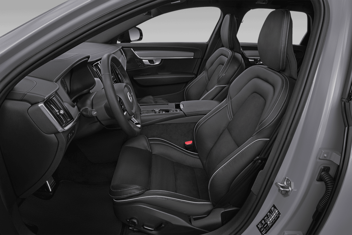 Vordersitze eines Volvo V90 Plug-in-Hybrid