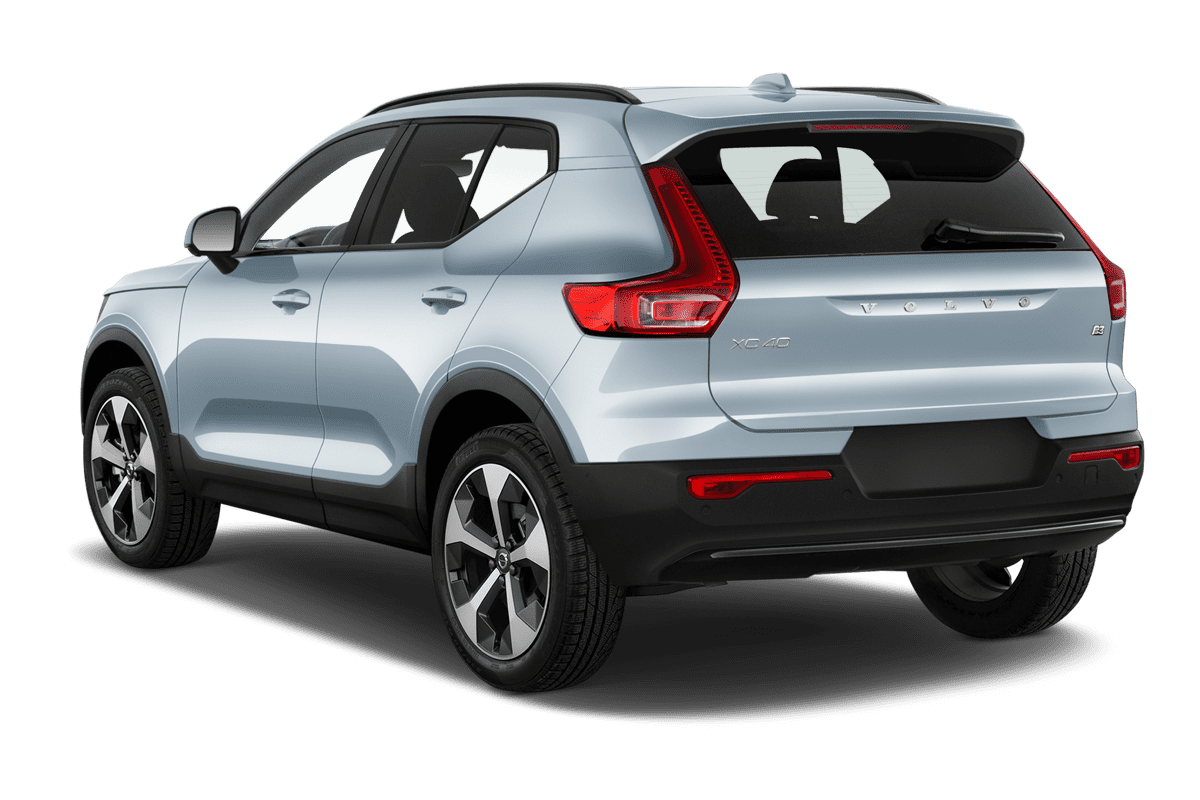 Schräge Heckansicht eines Volvo XC40, freigestellt (KI-generiert)