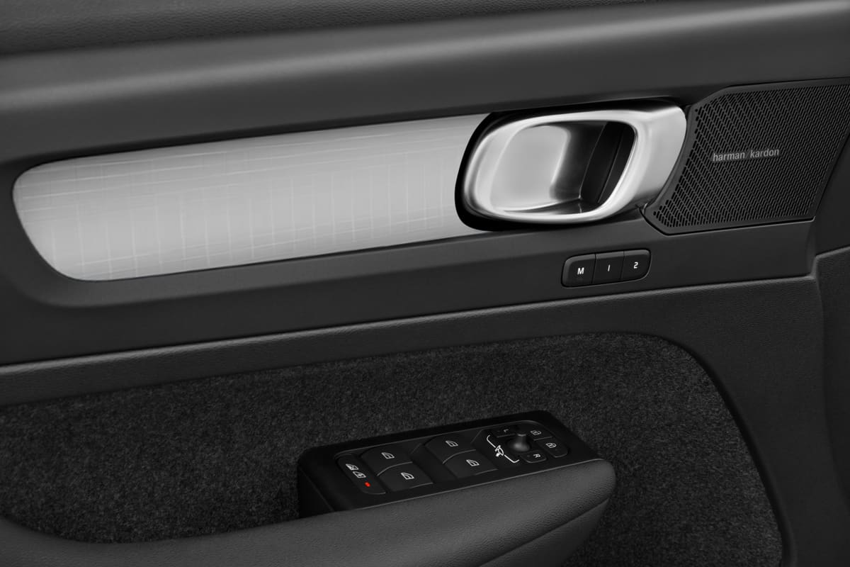 Türsteuerung eines Volvo XC40 (KI-generiert)