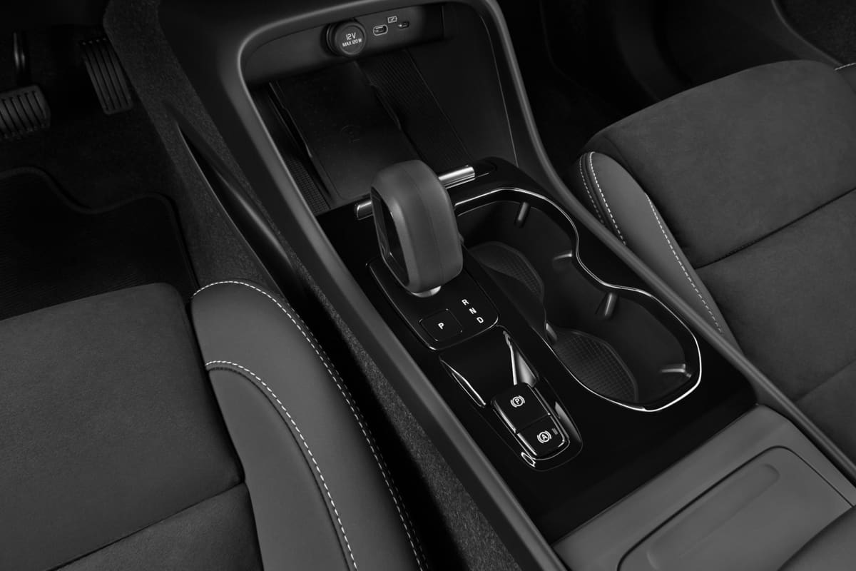 Schaltknüppel eines Volvo XC40 (KI-generiert)