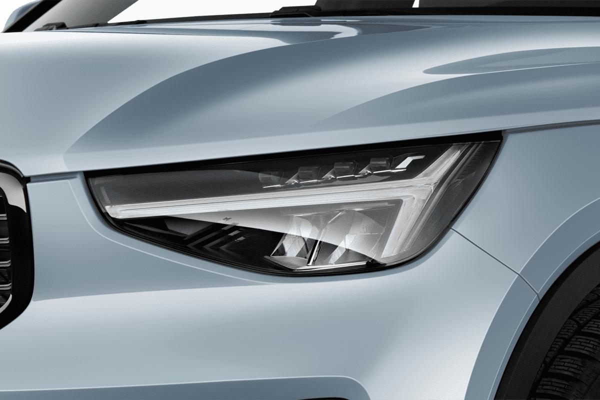 Frontscheinwerfer eines Volvo XC40 (KI-generiert)