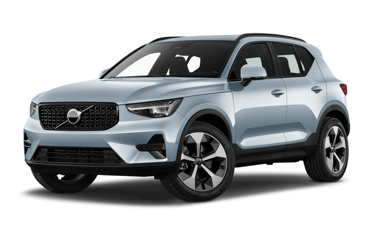 Tiefe, schräge Heckansicht eines Volvo XC40, freigestellt (KI-generiert)
