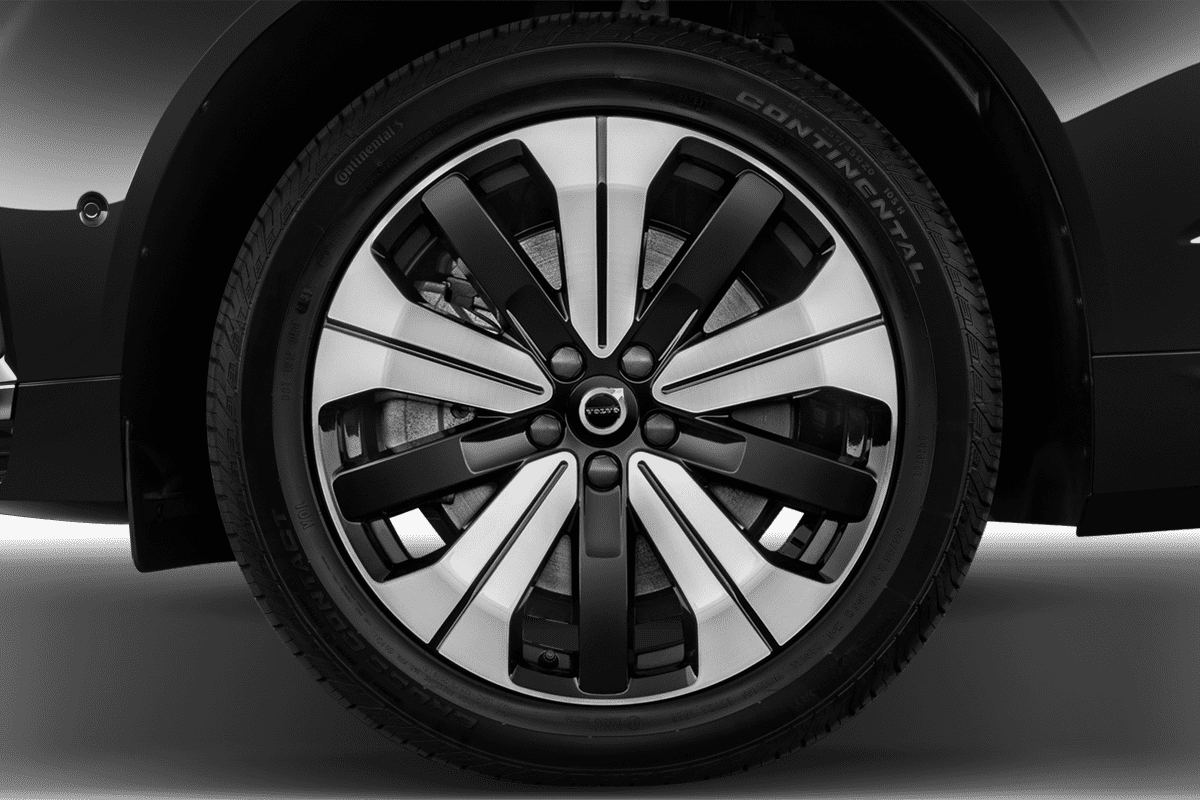 Radkappe oder Felge eines Volvo XC60 Plug-in Hybrid 