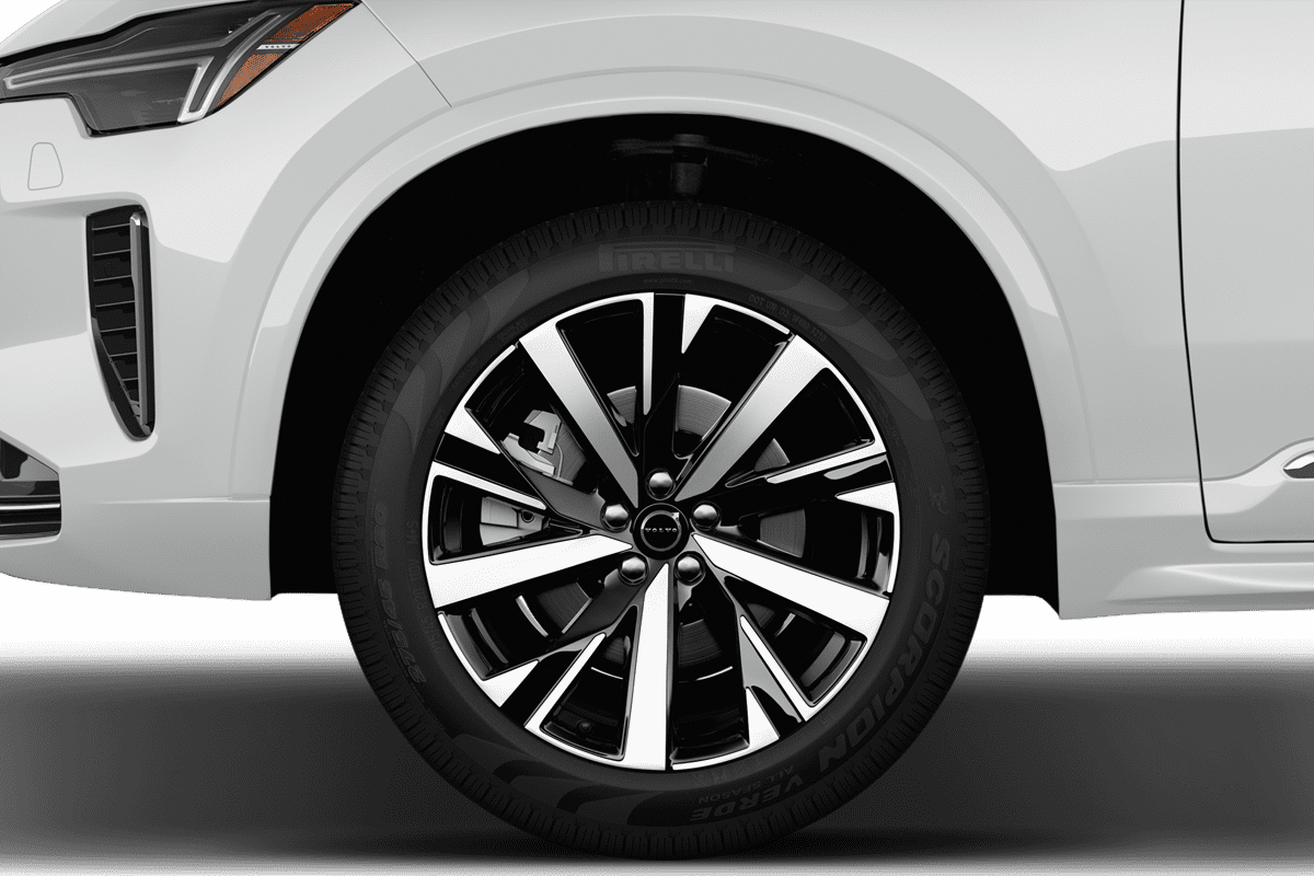 Radkappe oder Felge eines Volvo XC90