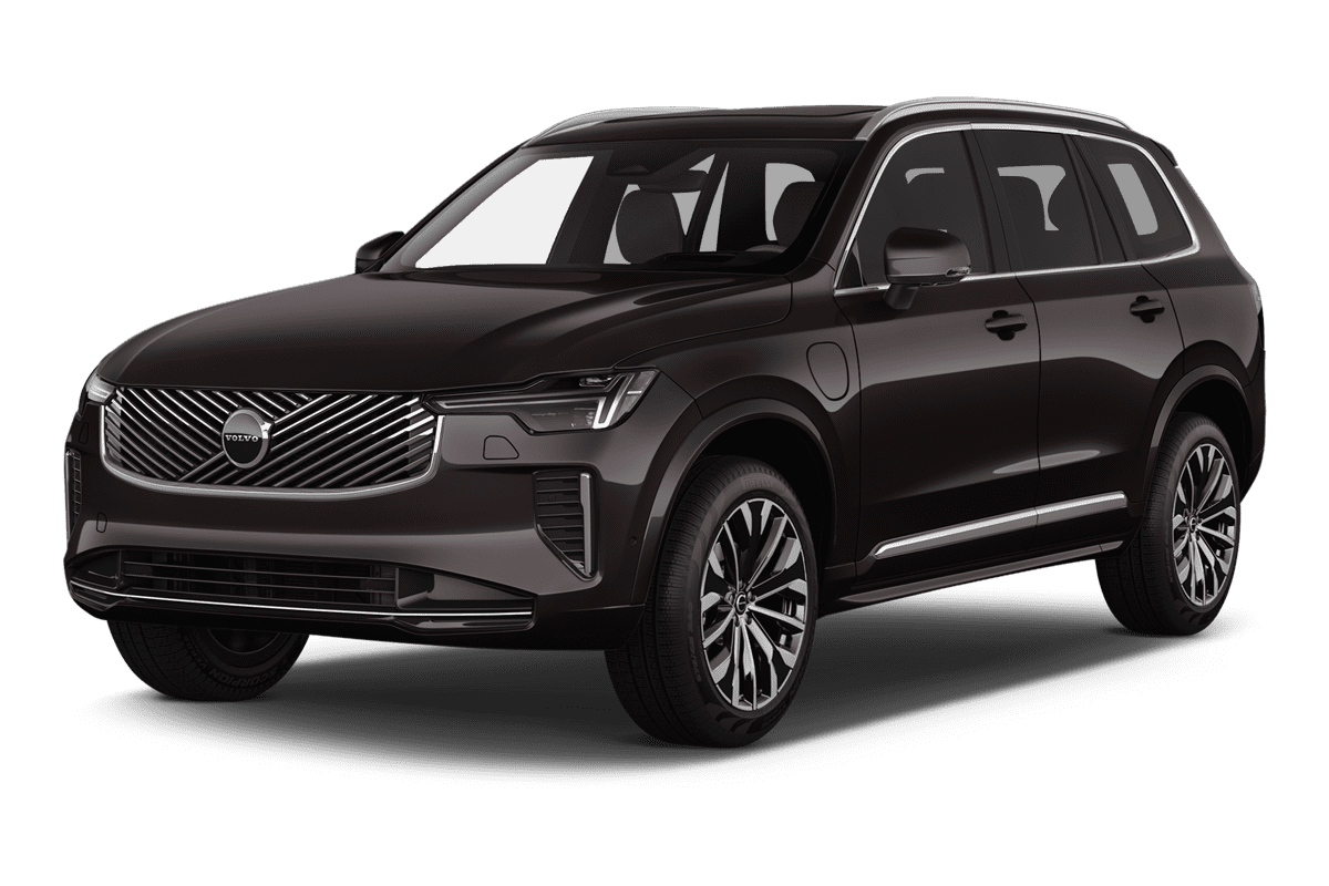 Schräge Frontansicht eines Volvo XC90 Plug-in-Hybrid , freigestellt