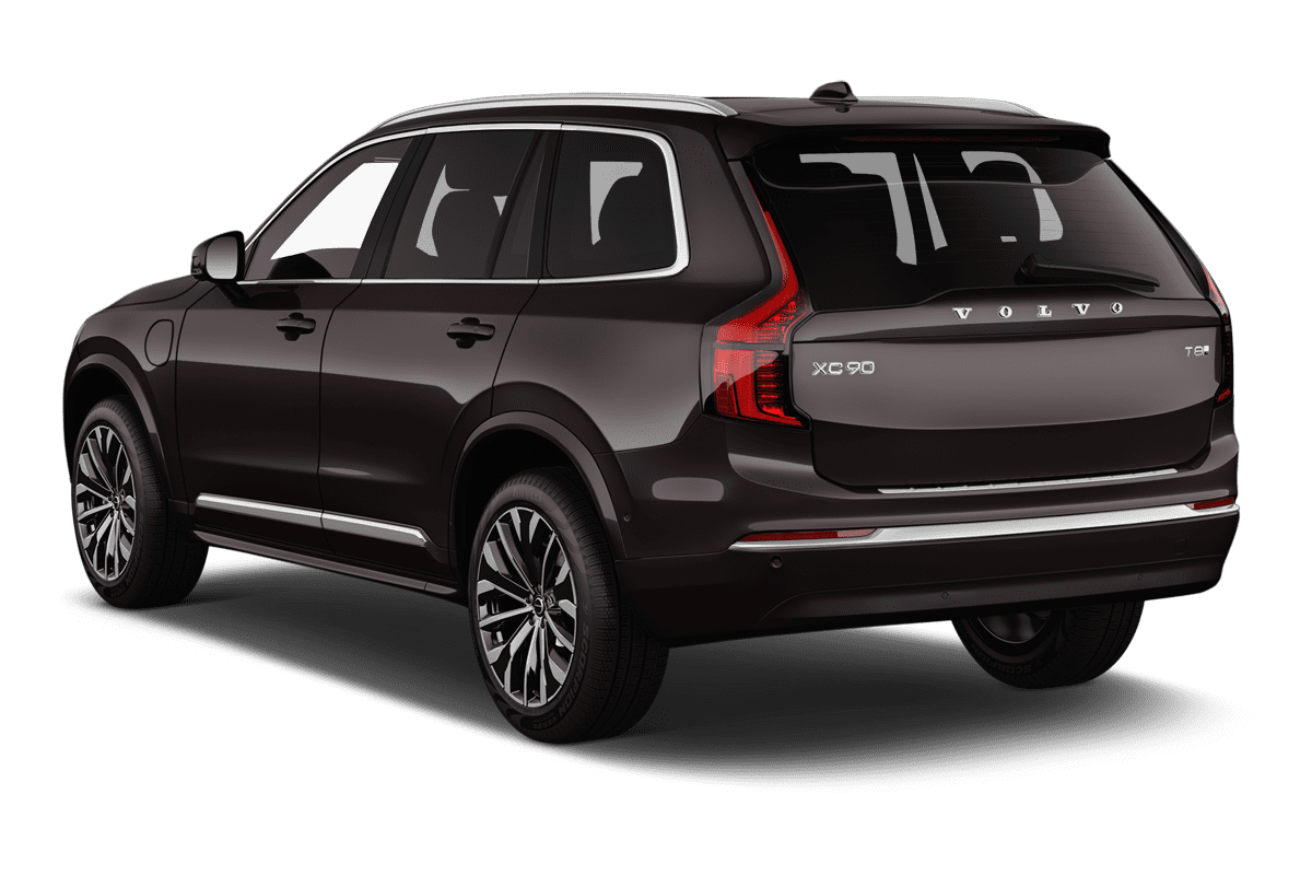 Schräge Heckansicht eines Volvo XC90 Plug-in-Hybrid , freigestellt