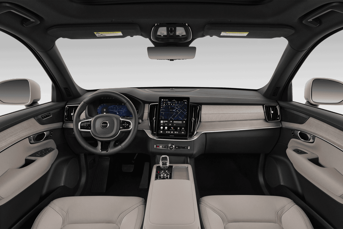 Armaturenbrett eines Volvo XC90 Plug-in-Hybrid 