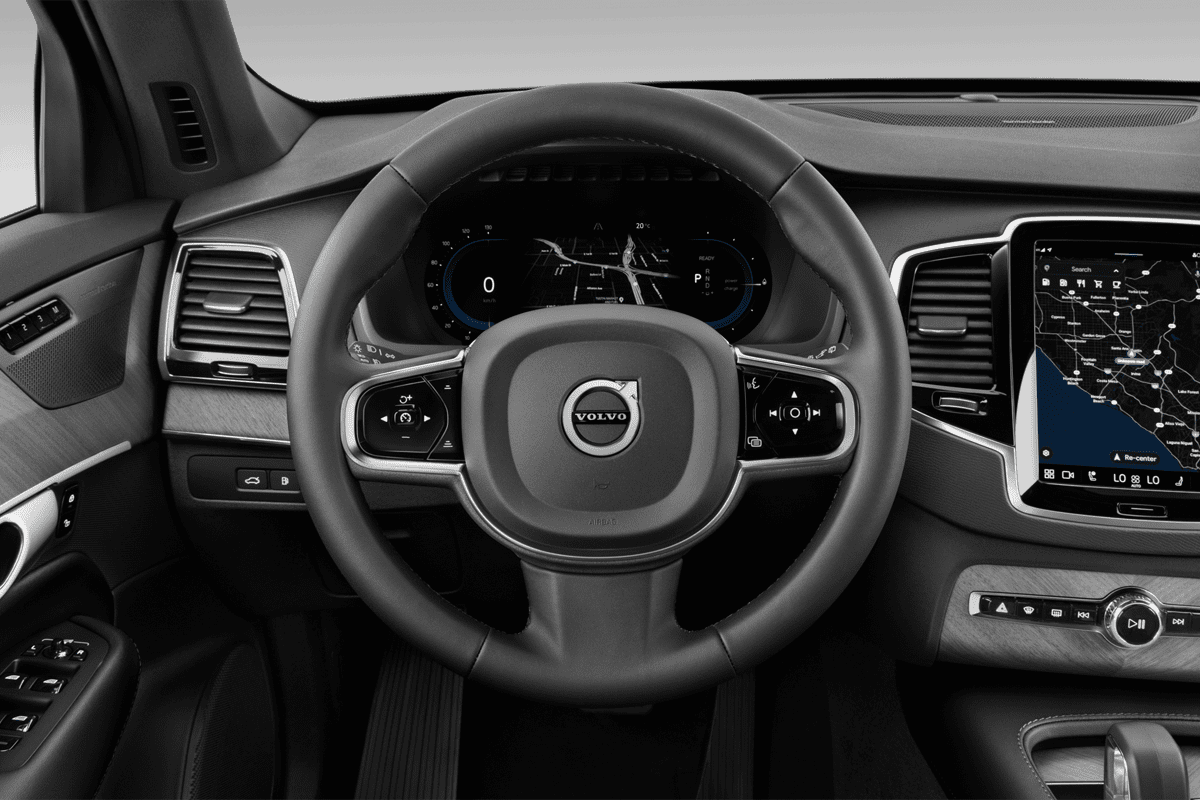Lenkrad eines Volvo XC90 Plug-in-Hybrid 