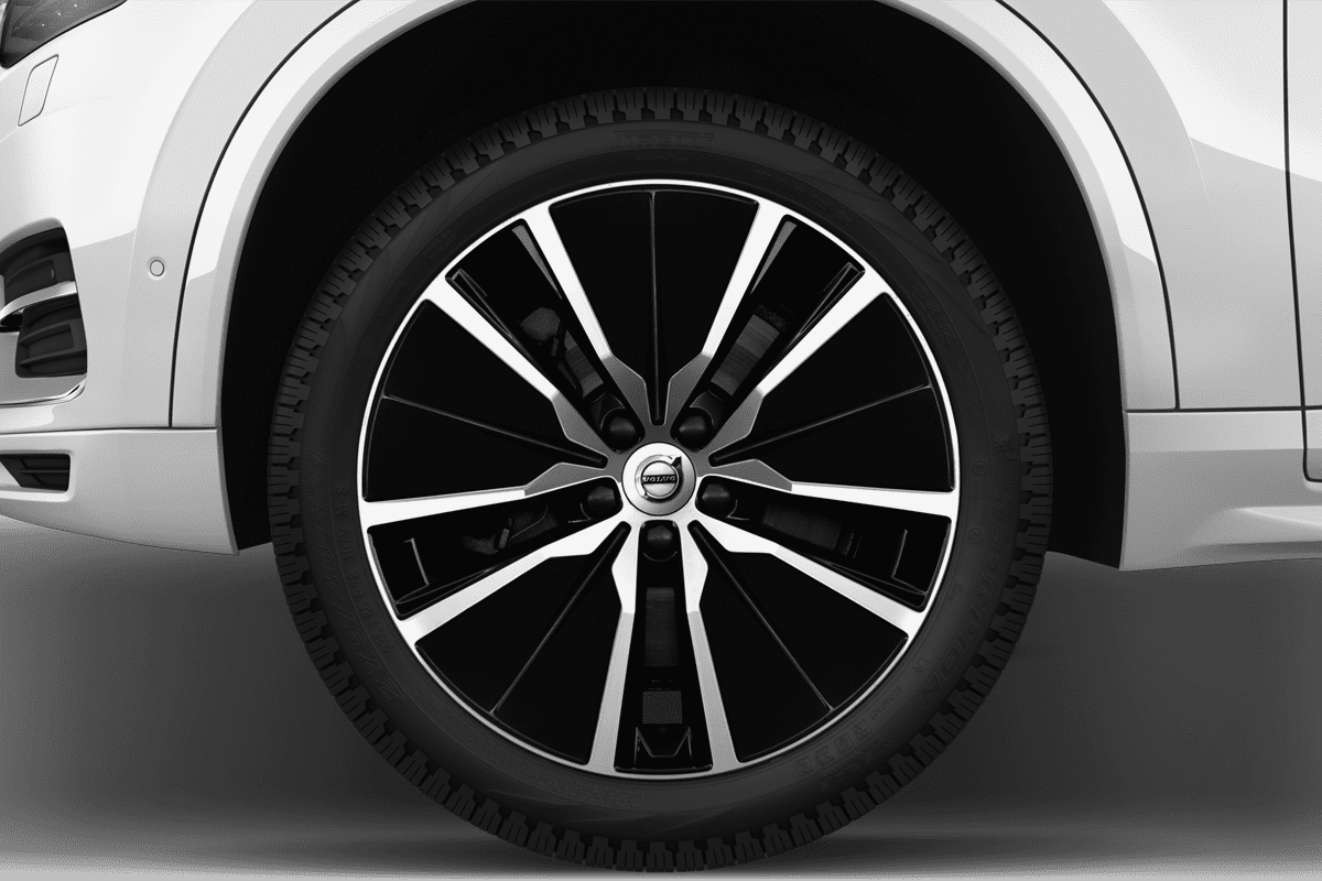 Radkappe oder Felge eines Volvo XC90 Plug-in-Hybrid 