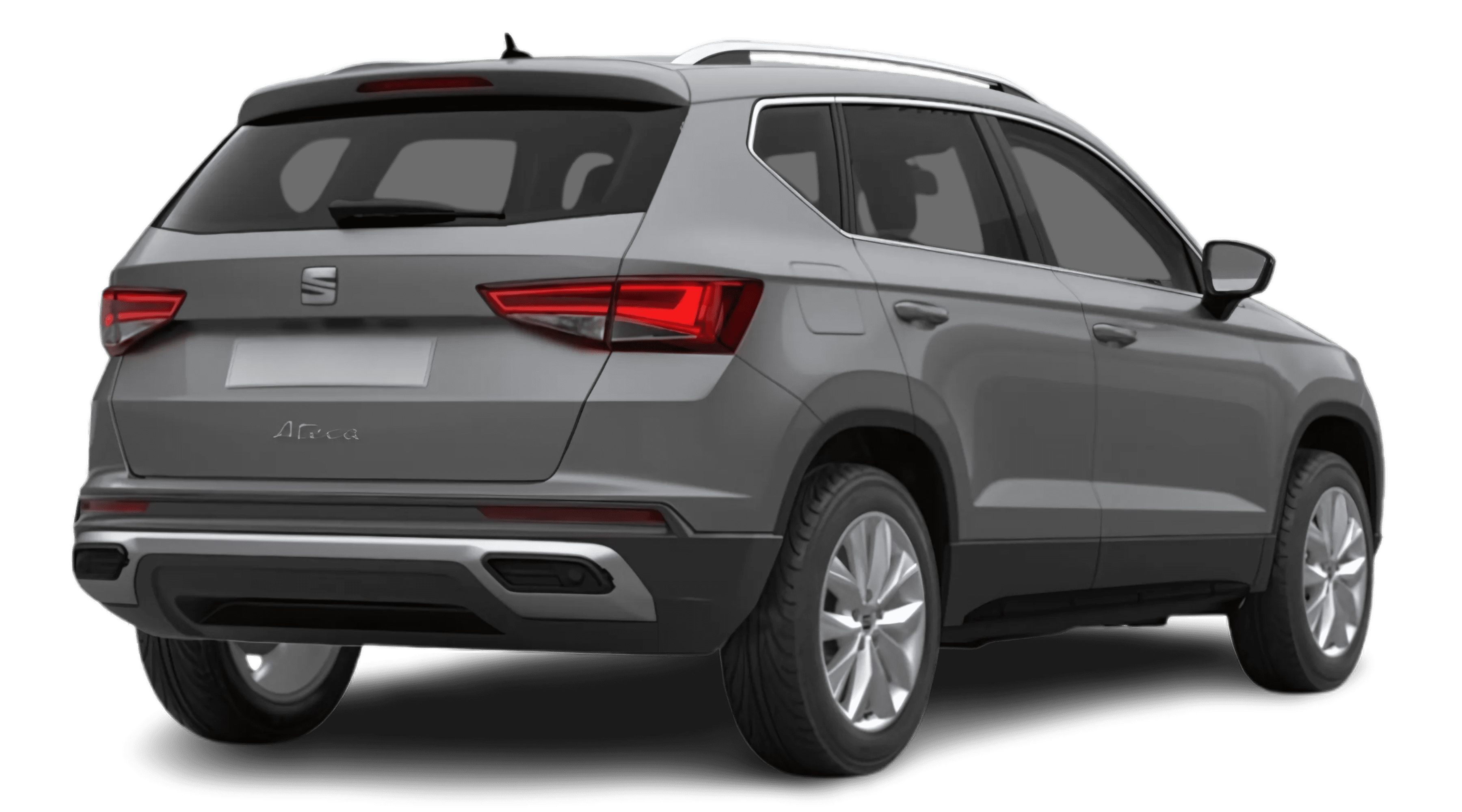 Schräge Heckansicht auf einen SEAT Ateca, freigestellt