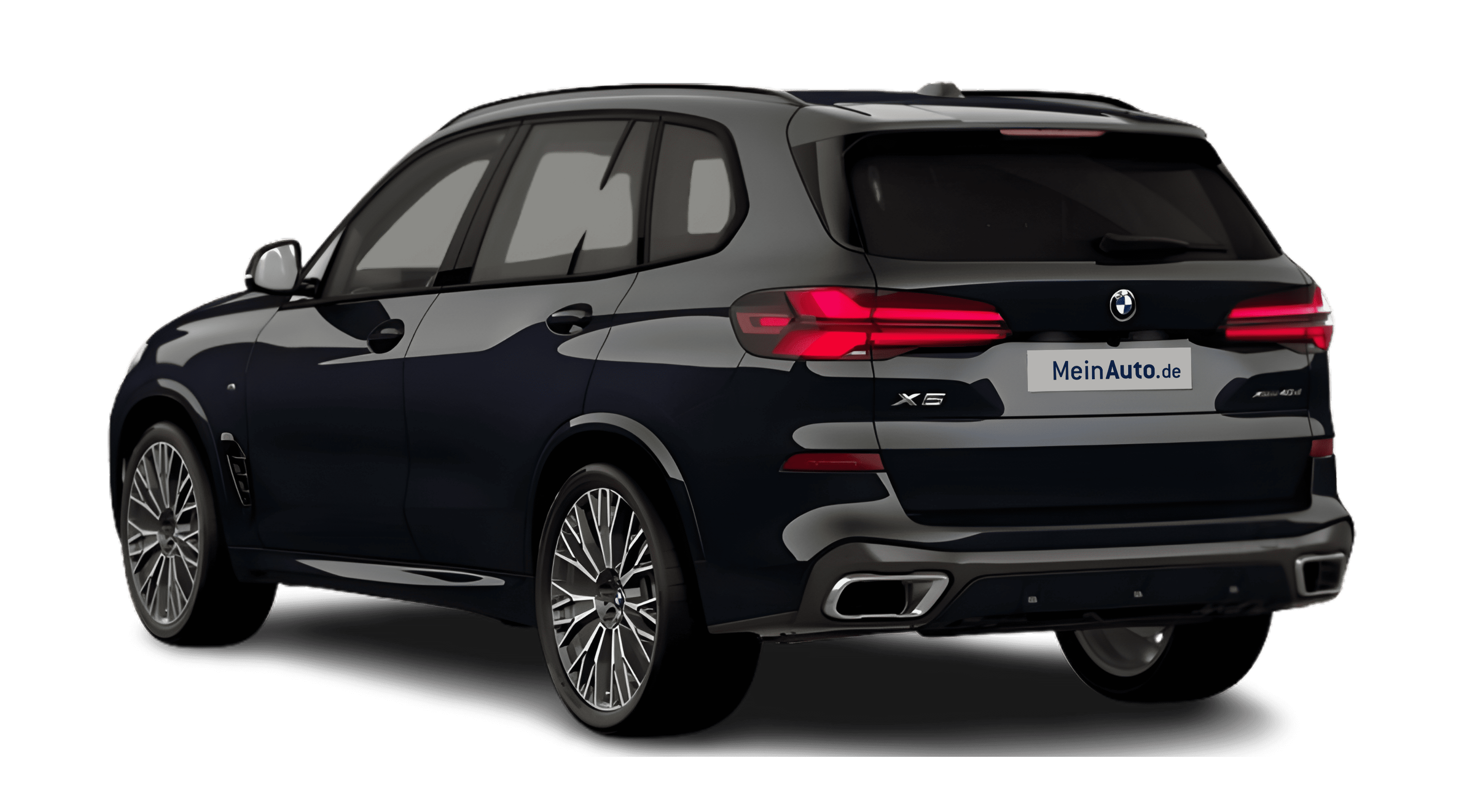 Schräge Heckansicht eines BMW X5, freigestellt