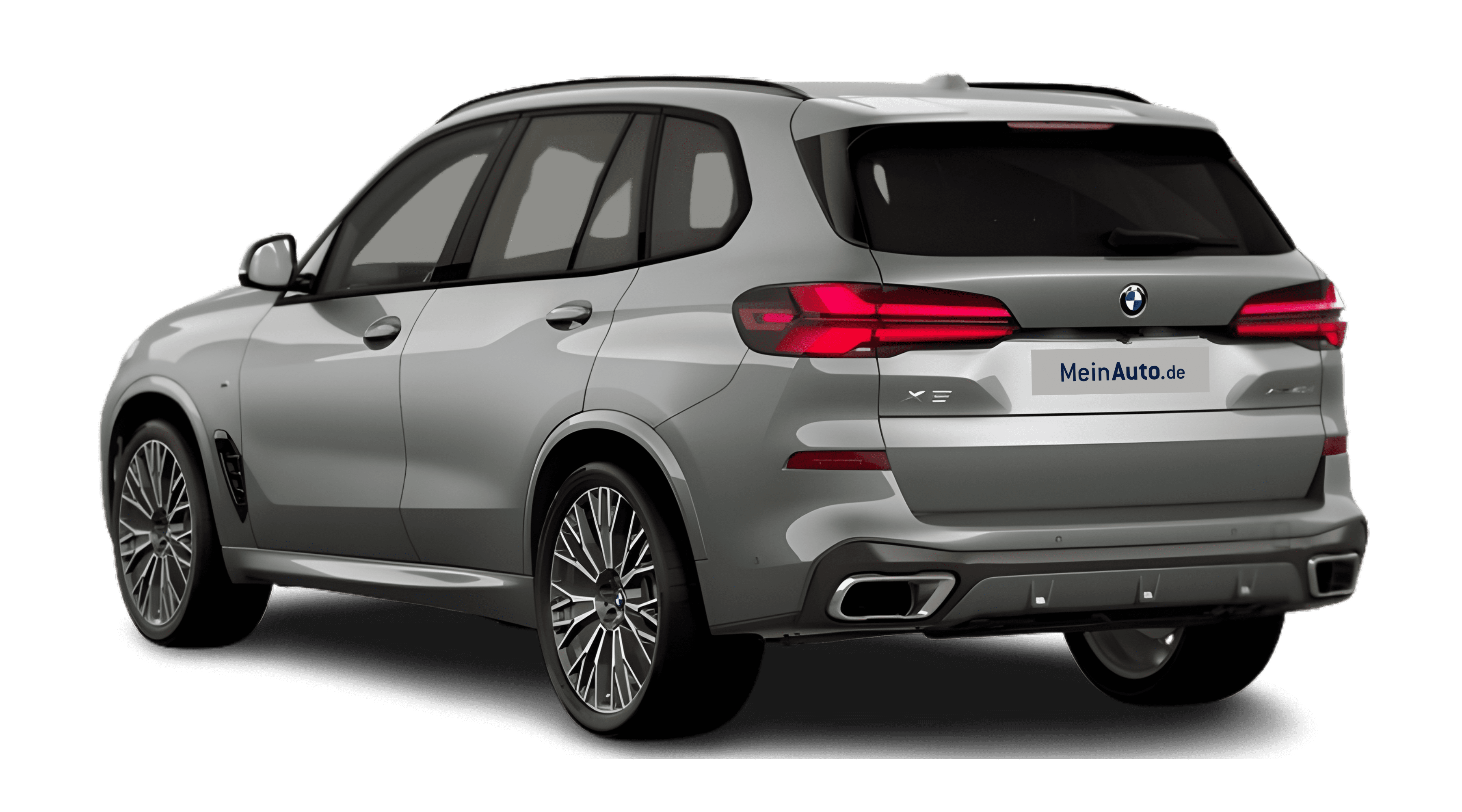 Schräge Heckansicht eines BMW X5, freigestellt