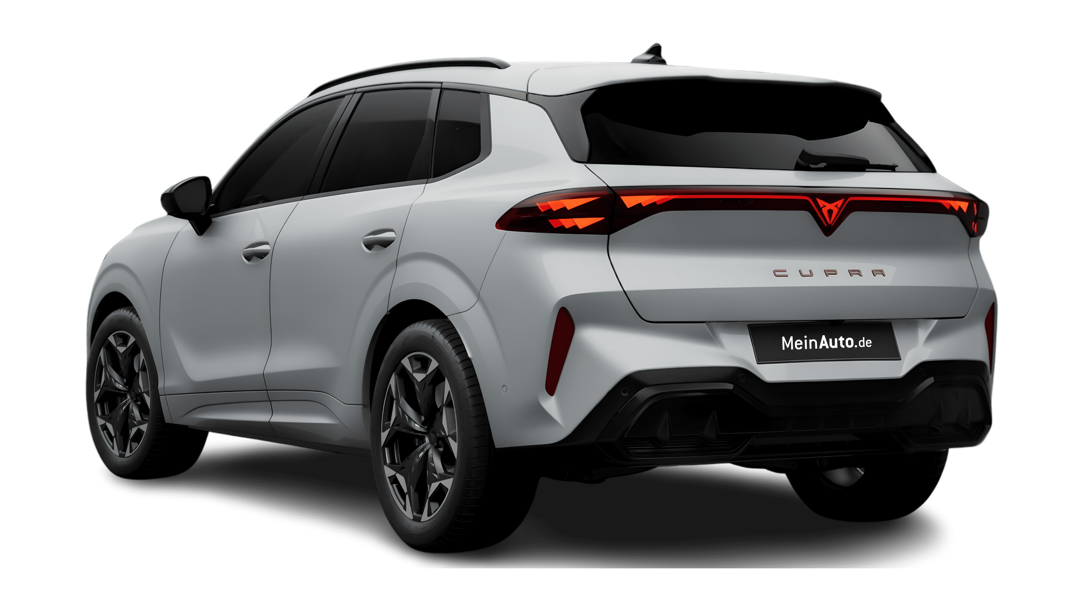 Schräge Heckansicht eines CUPRA Terramar, freigestellt