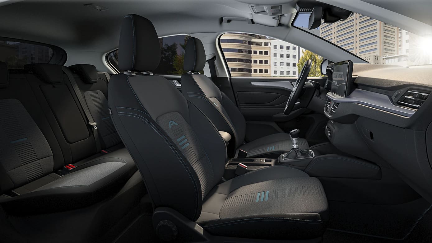 Ansicht der Frontsitze eines Ford Focus