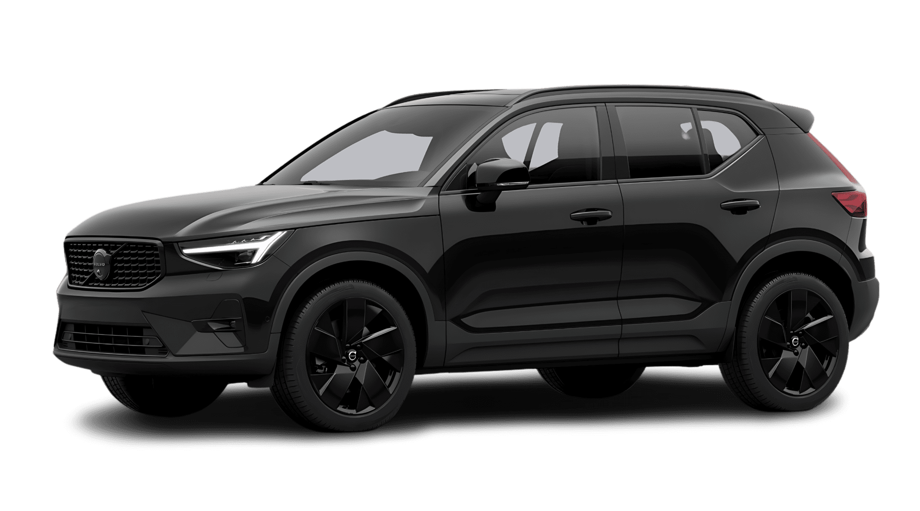 Schräge Frontansicht auf einen Volvo XC40, freigestellt