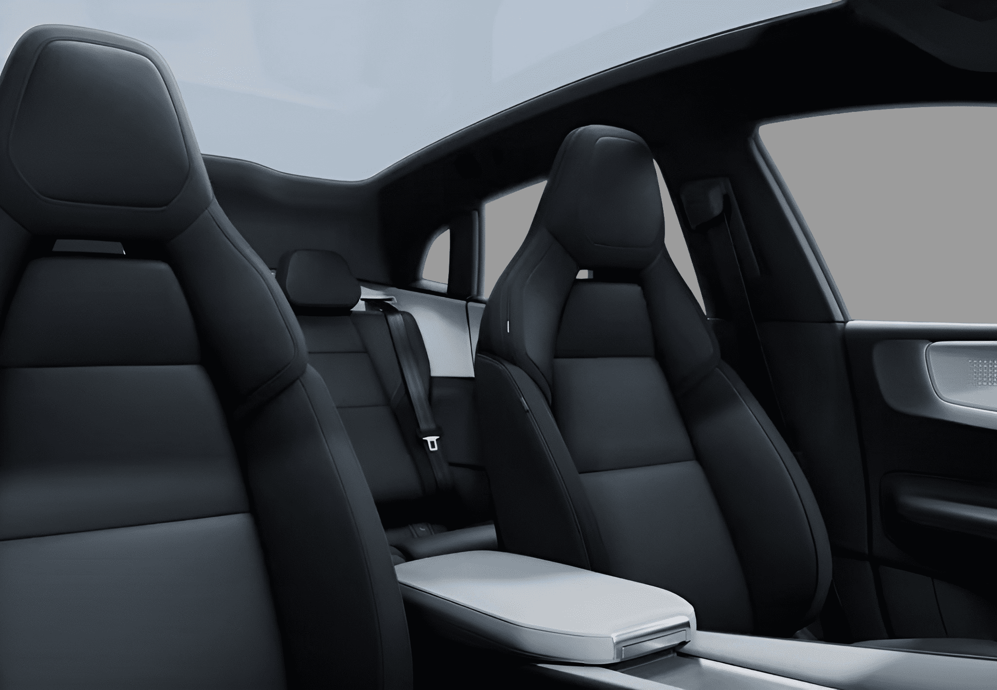 Ansicht der Frontsitze eines Polestar 4
