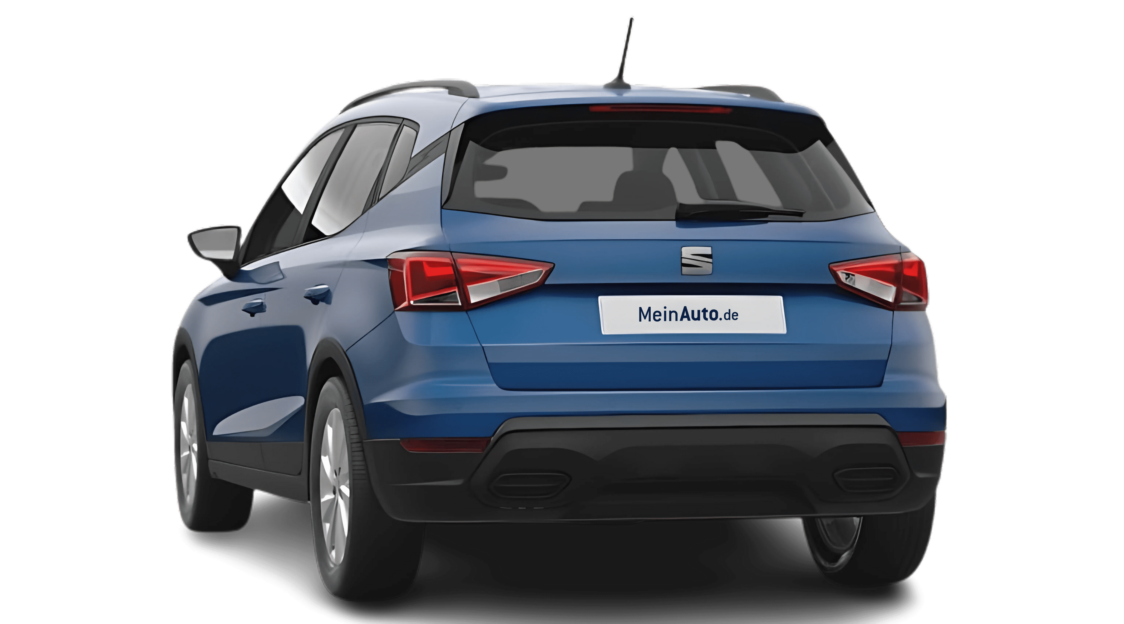 Schräge Heckansicht auf einen SEAT Arona, freigestellt