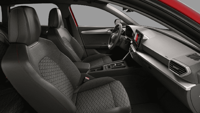 Ansicht der Frontsitze eines SEAT Leon