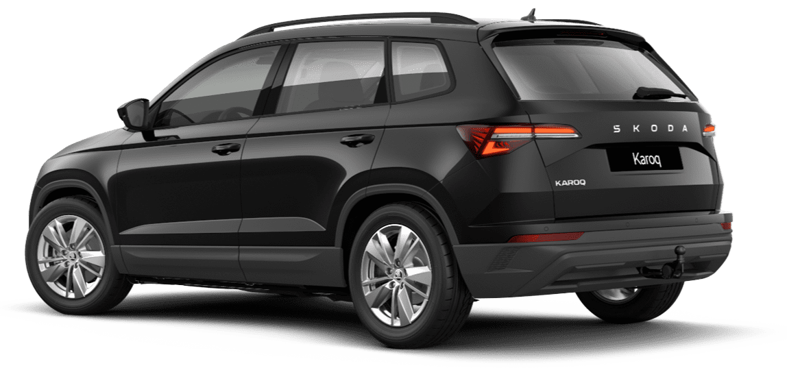 Schräge Heckansicht auf einen Skoda Karoq, freigestellt